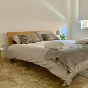 Donnacaterina , Marsala Italia